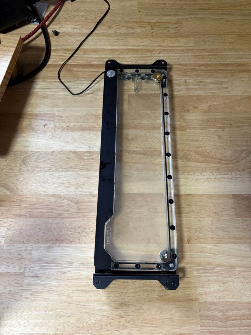 EK-Quantum Volume FLT 360 D-RGB – Plexi