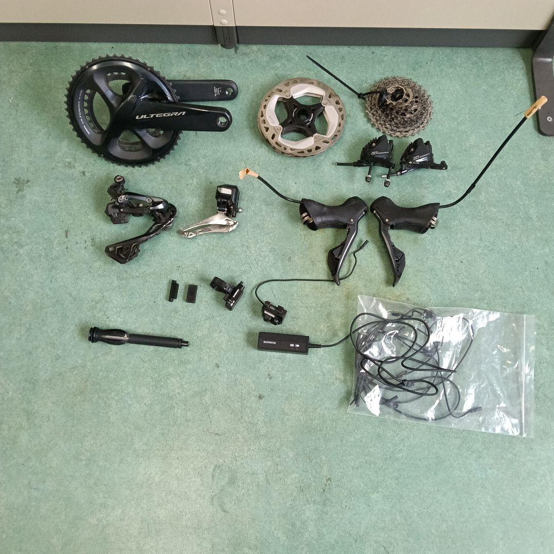 ULTEGRA R8070 Di2 11S 油圧ディスク　コンポ