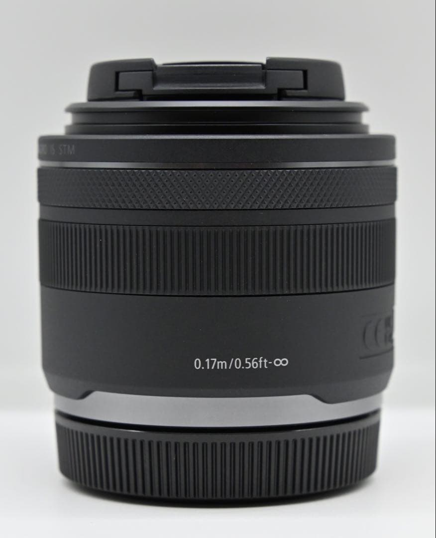 CANON RF35mm F1.8 マクロ IS STM