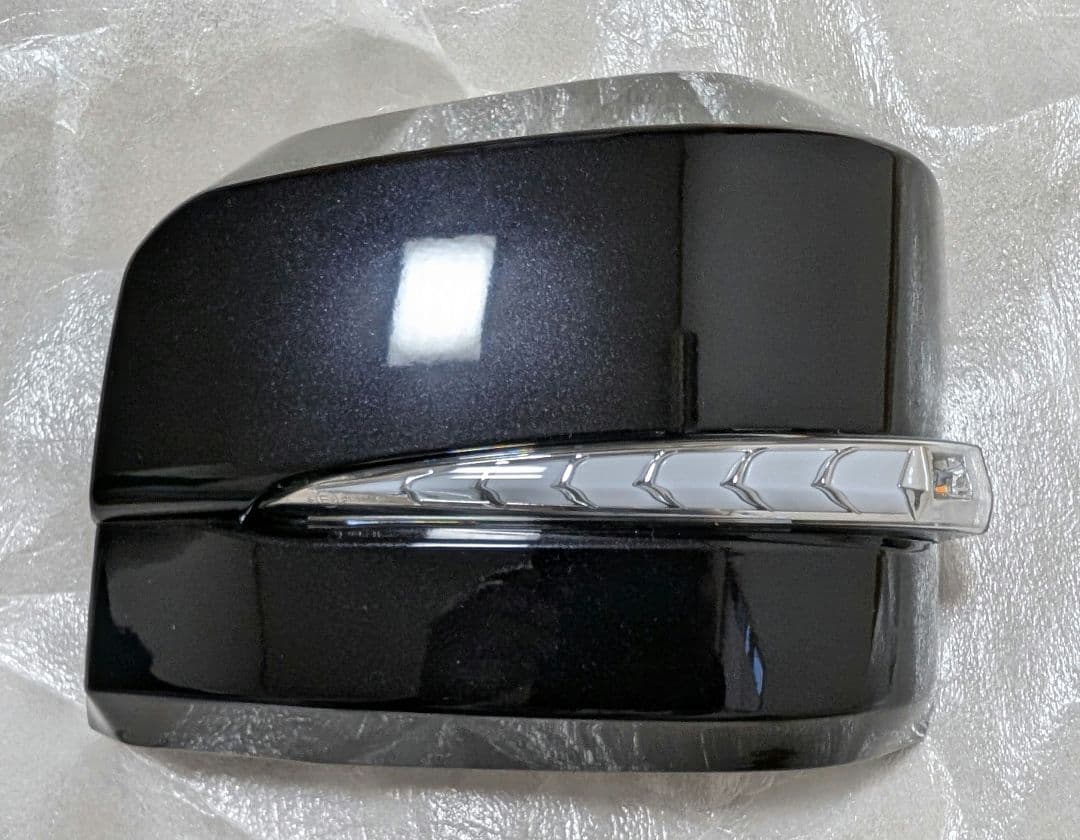 Yum　AVEST ハイエース 200系 6型 サイドミラー 新品