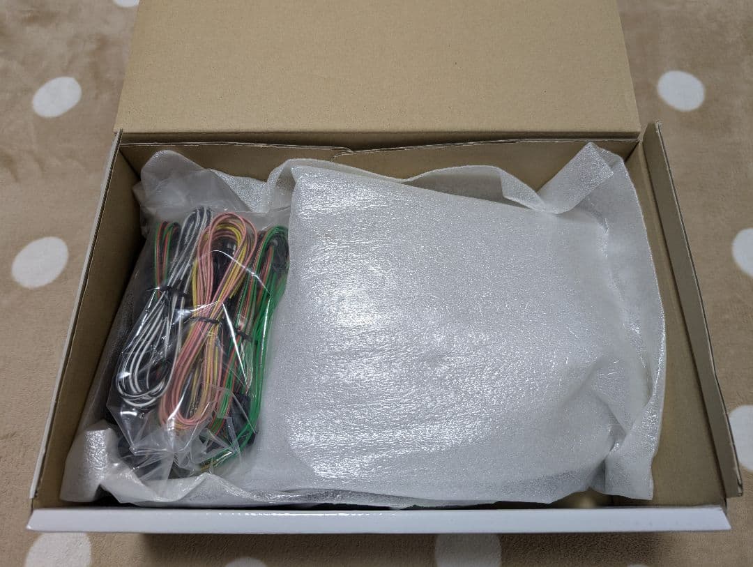 Yum　AVEST ハイエース 200系 6型 サイドミラー 新品