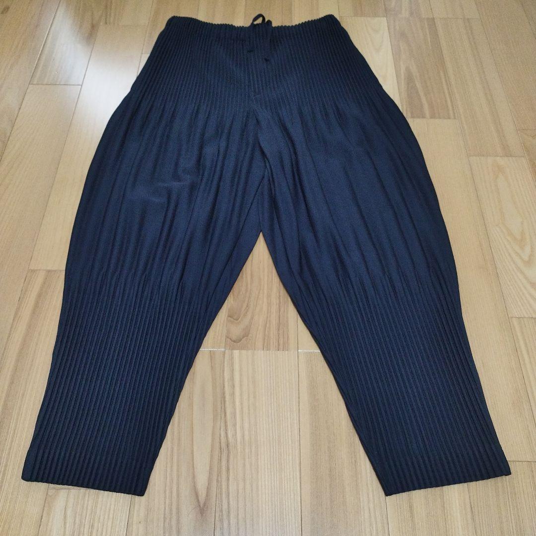 オムプリッセ　イッセイミヤケ　定番ネイビープリーツパンツ【サイズ１】