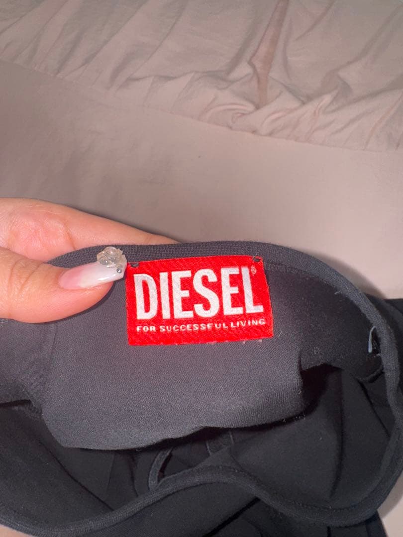 DIESEL ブラック 長袖カットソー