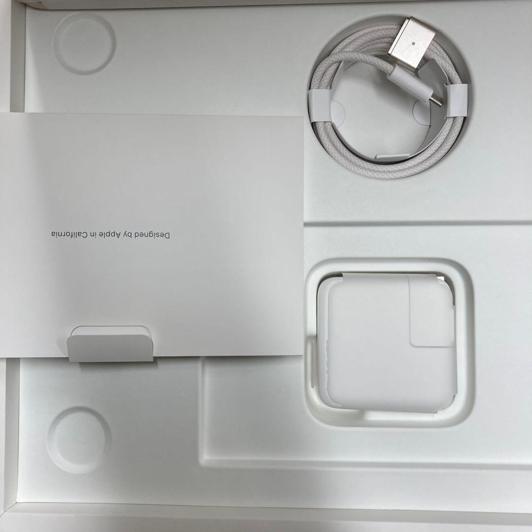 Apple MacBook Air 13インチ M2 256GB SSD 本体