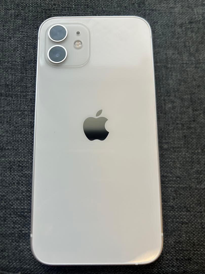 iPhone12 64GB ホワイト 箱付き 美品 バッテリー77%