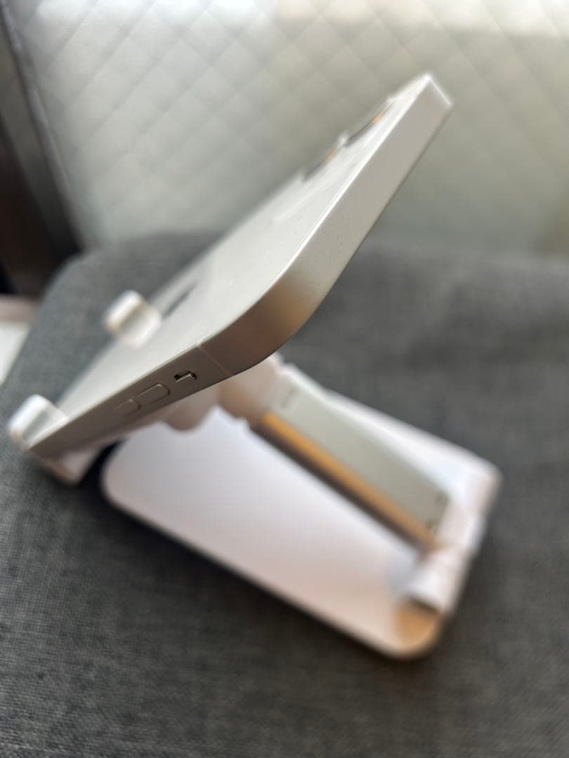 iPhone12 64GB ホワイト 箱付き 美品 バッテリー77%