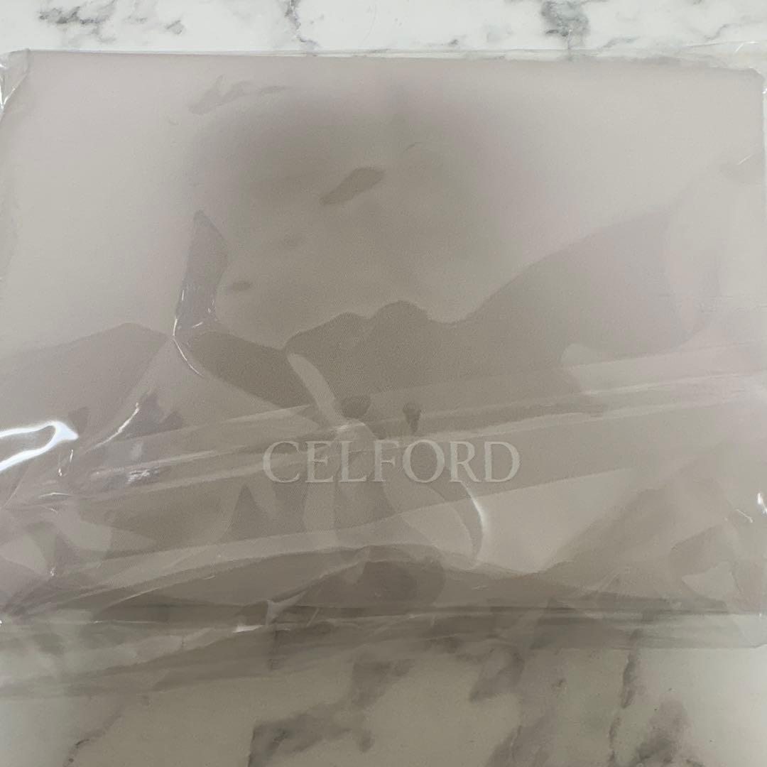 CELFORD【リュタン】ビジュースタッズポシェット（M）