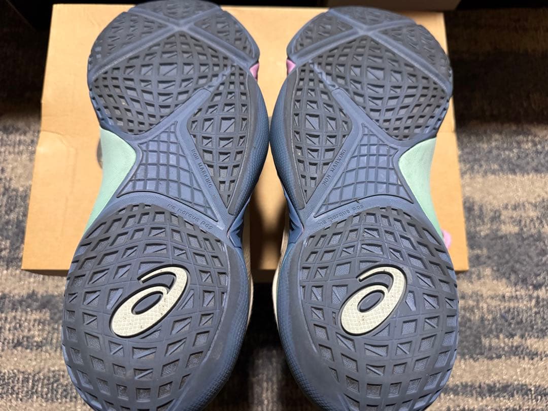 本日限りセールAcics ballaholic コラボ　アンプレアルスロー