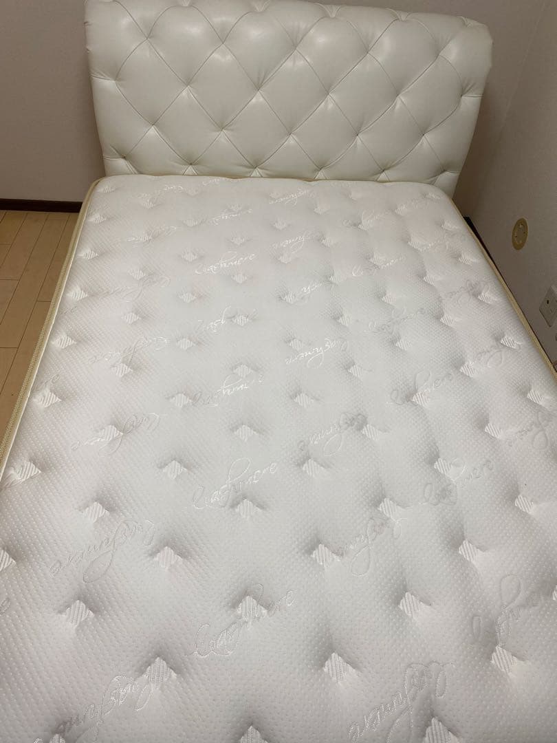 日本ベッドシルキーパフ　Wサイズ