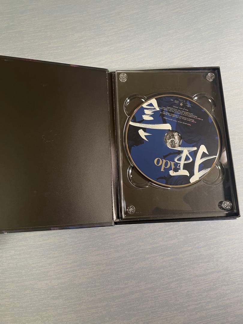 Ado 狂言 [完全数量限定：フィギュア＆書籍盤]