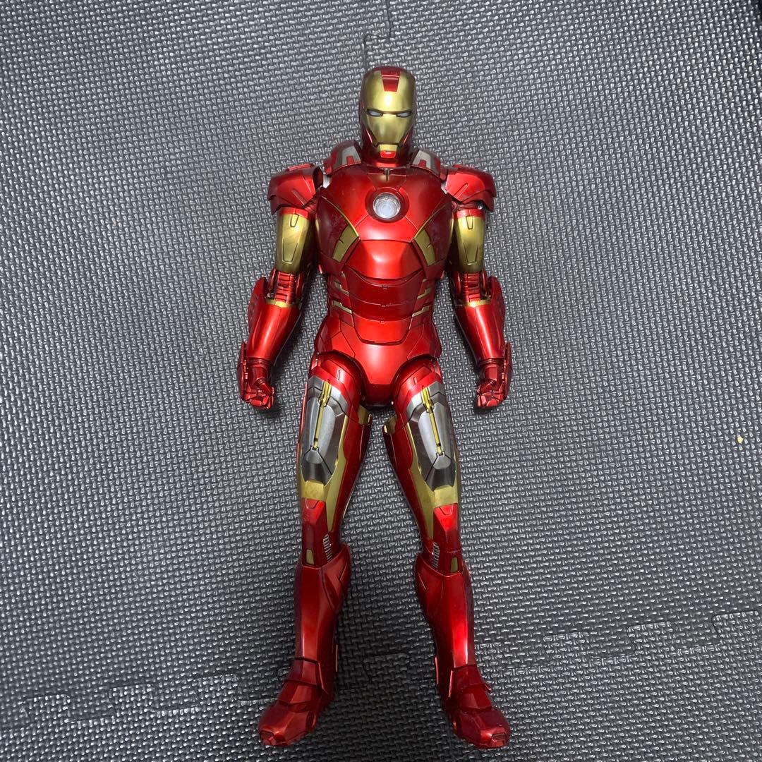 m*o様 ホットトイズ アイアンマン マーク7 アベンジャーズ　ダイキャスト