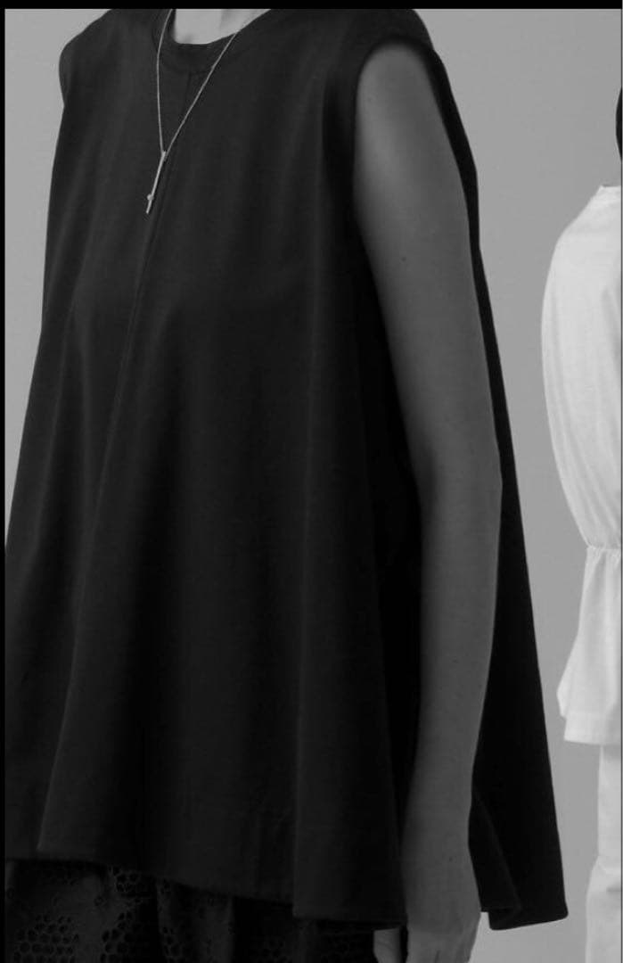 ロッタ様本日中ebure 白クリアギザコットン ロングフレアカットソ