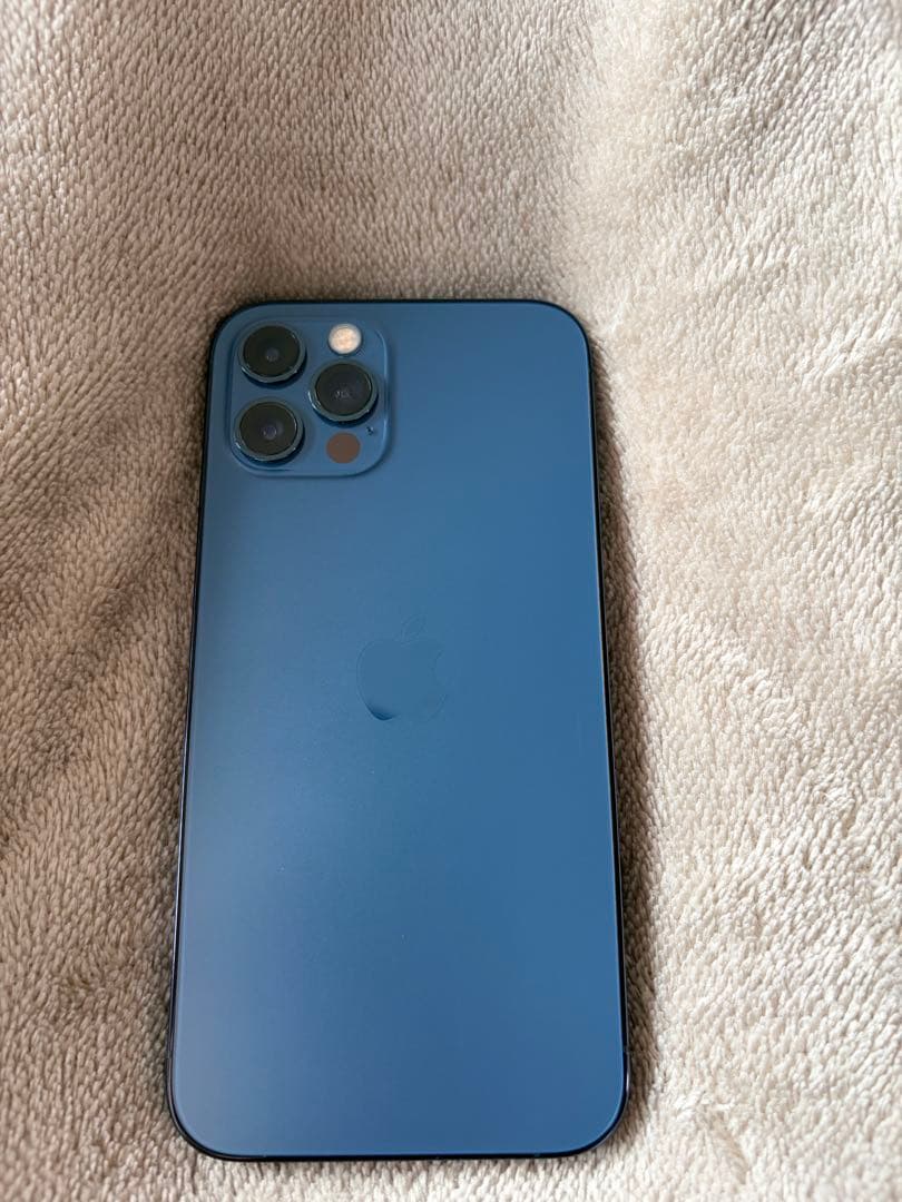 Apple iPhone 12 Pro 256GB バッテリー79%