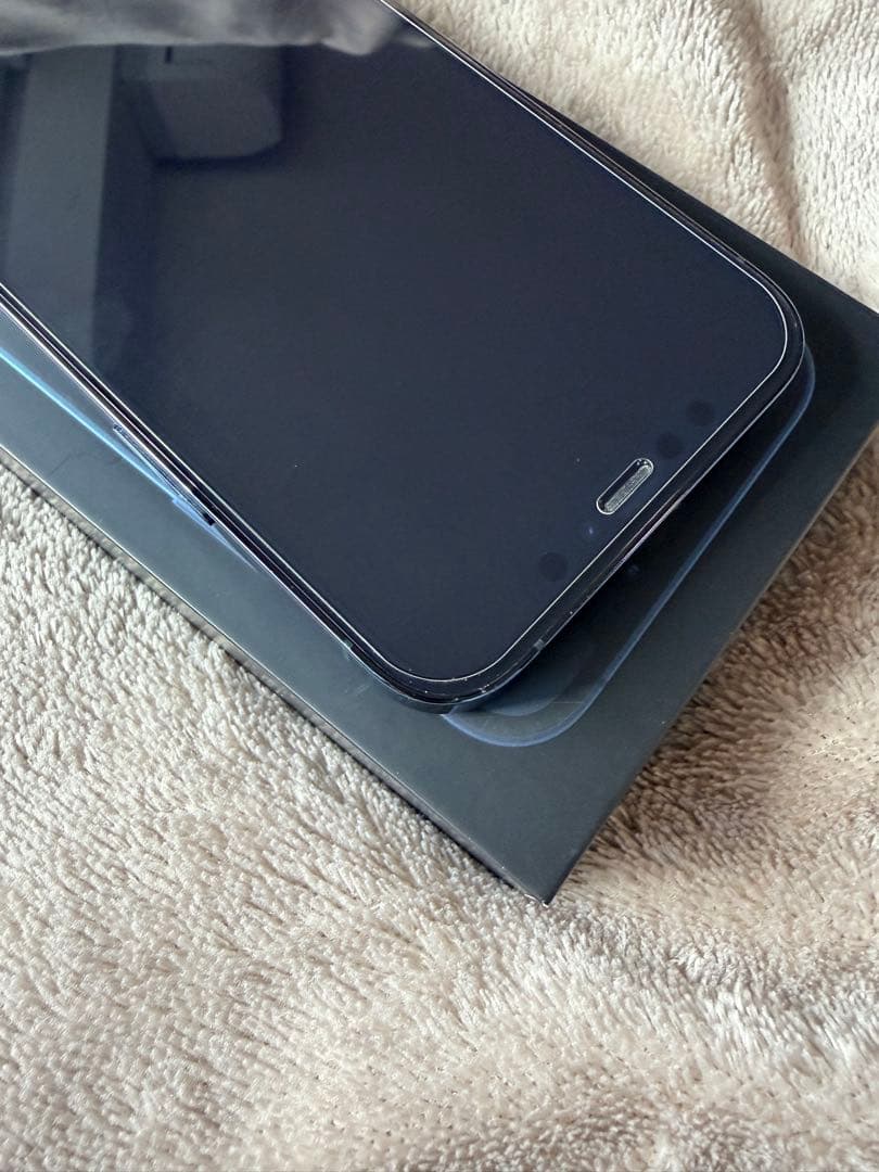 Apple iPhone 12 Pro 256GB バッテリー79%