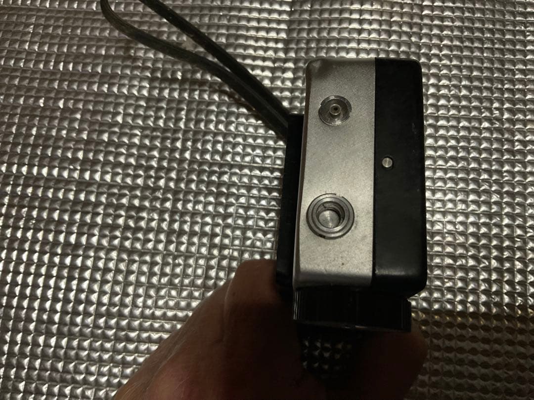 RICOH／AUTO HALF。年式不明？【角に凹みが御座います　フイルム式】。