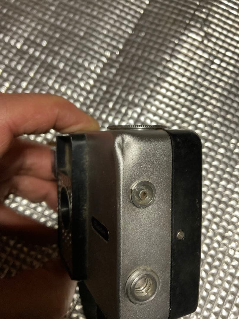 RICOH／AUTO HALF。年式不明？【角に凹みが御座います　フイルム式】。