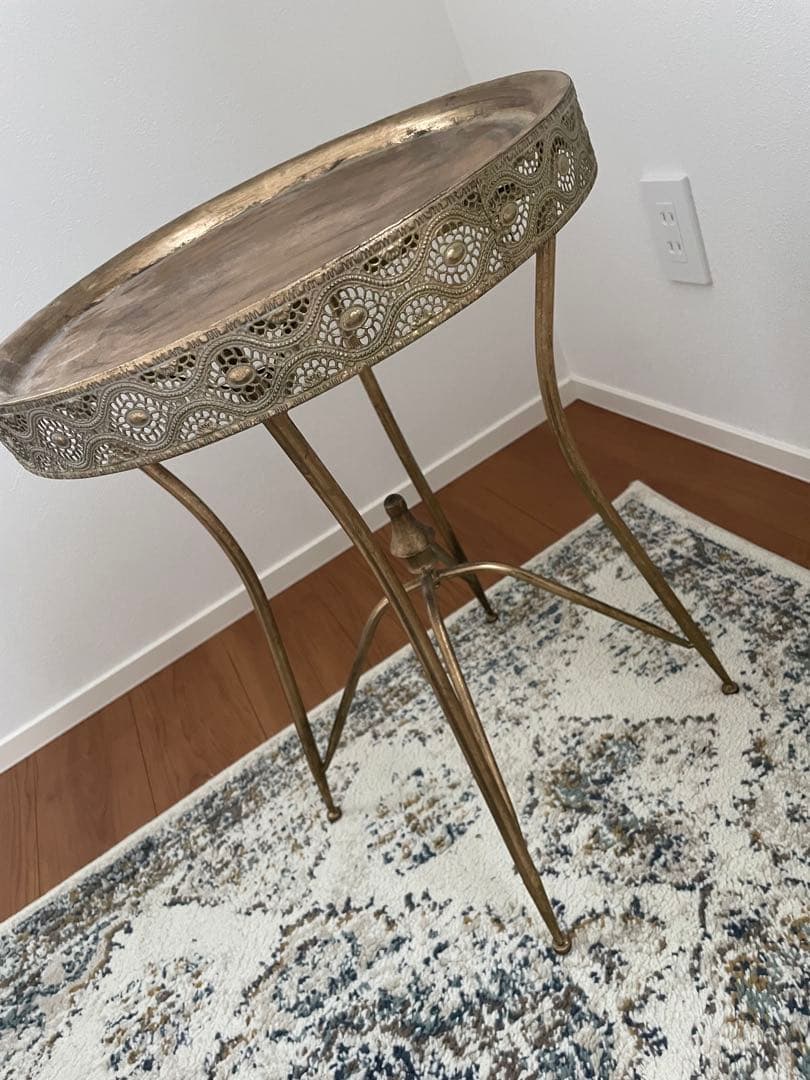 モロッコ風金色サイド　アンティーク　テーブル