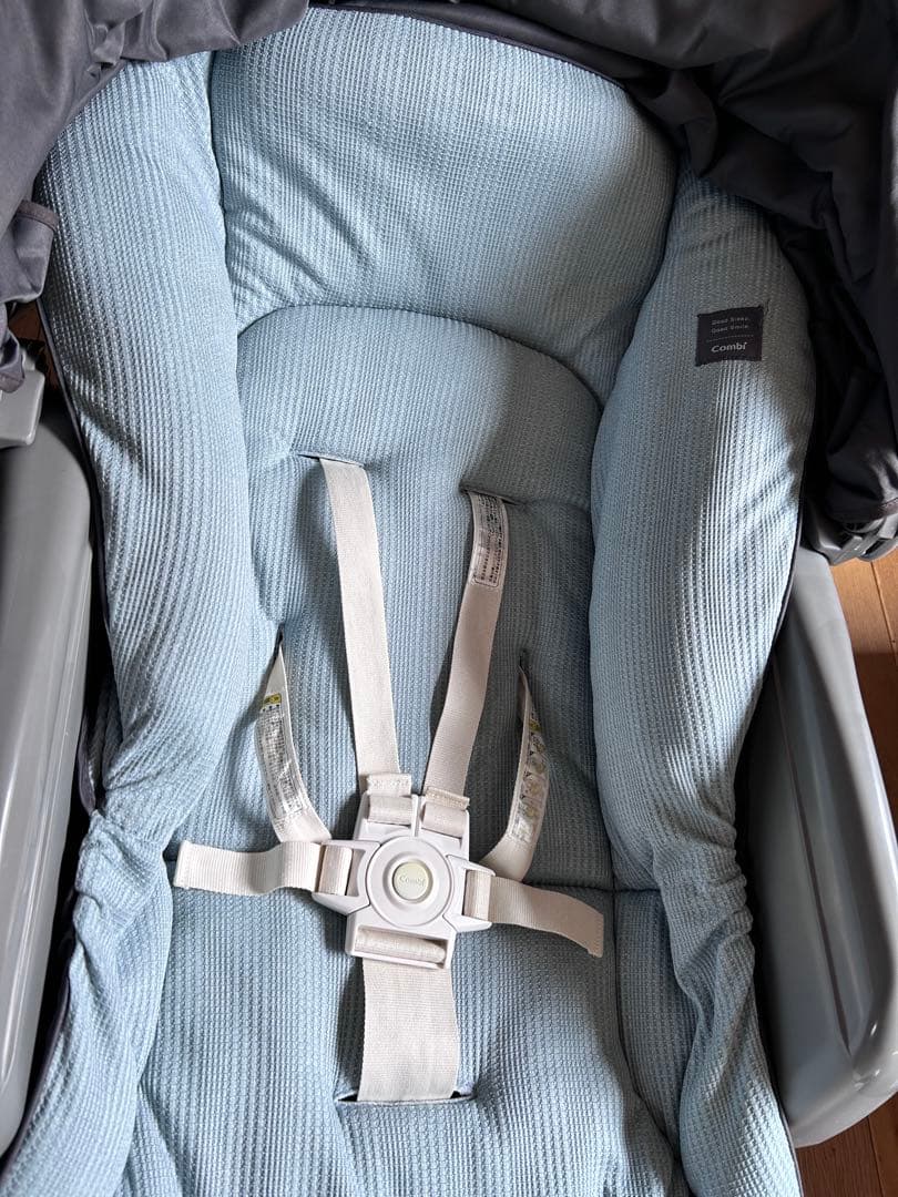 【付属品未使用】CombiネムリラAUTO SWING BEDi Long