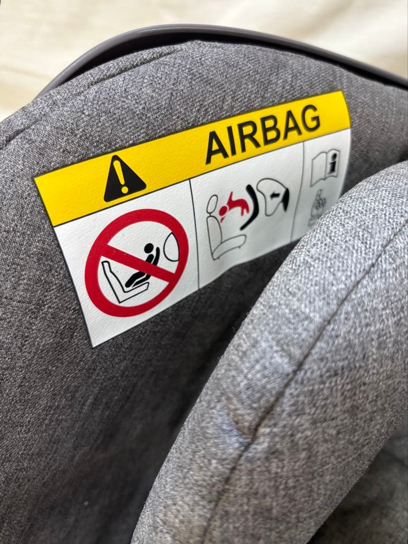 ⭐️週末値下中⭐️【美品】cybex チャイルドシート Aton Q Plus