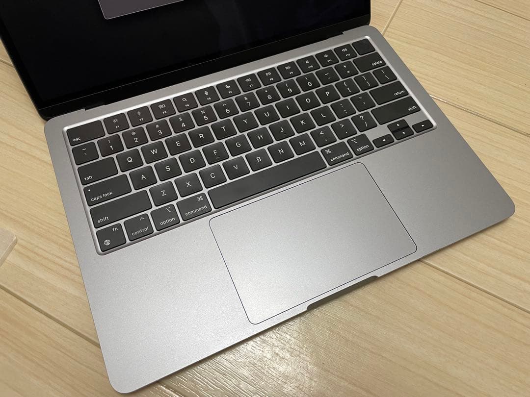 MacBook Air M2 USキー 256GB / 8GB