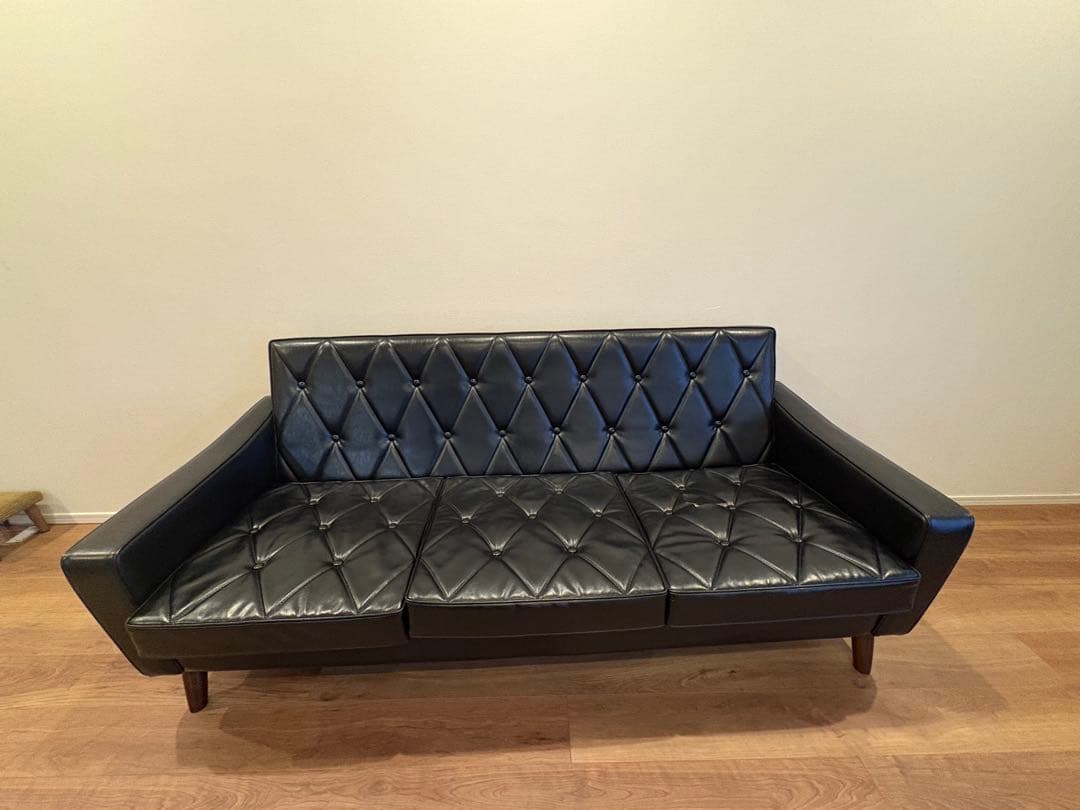 カリモク60 ロビーチェア 3シーター スタンダードブラック