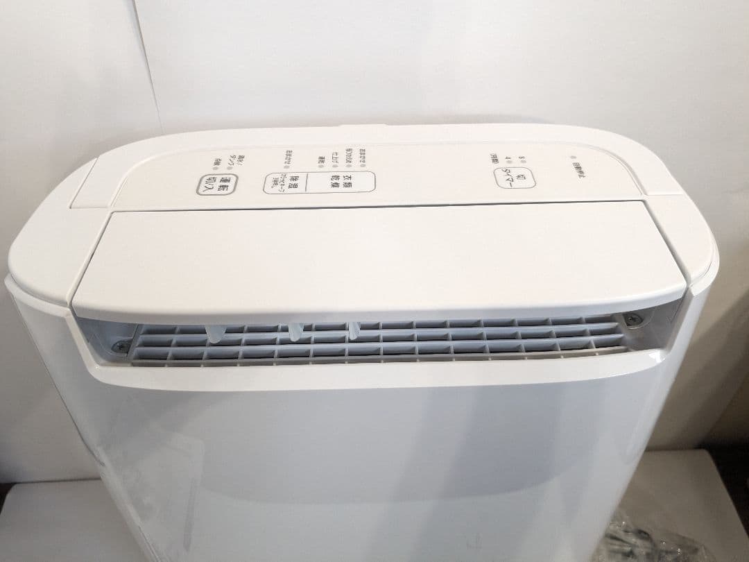 【未使用】パナソニック　衣類乾燥除湿機　Panasonic　F-Y60T9-W