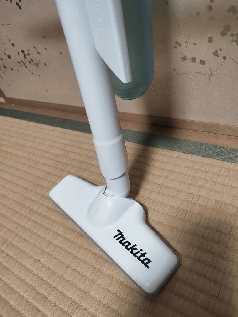 マキタ サイクロン 充電式クリーナー CL280FD 18v バッテリー充電器付