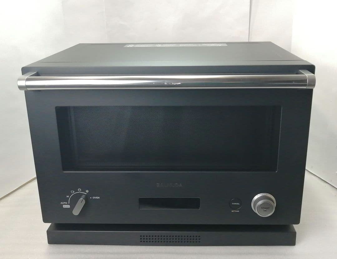 バルミューダデザイン　オーブンレンジ　ブラック　21年製　28
