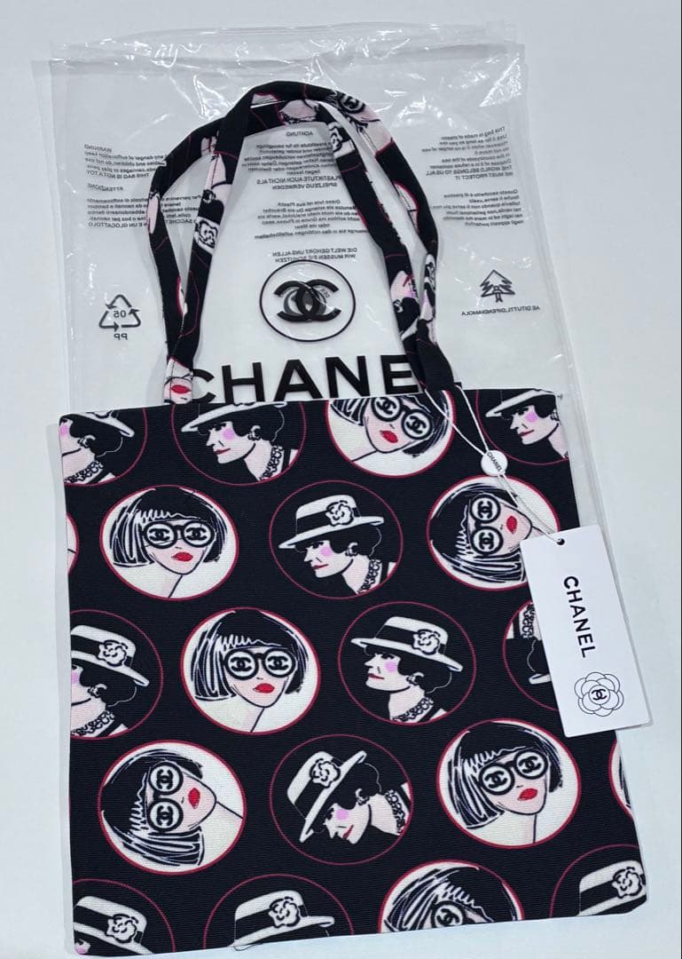 トートバッグ 総柄　バッグ　コットン素材　ブラック