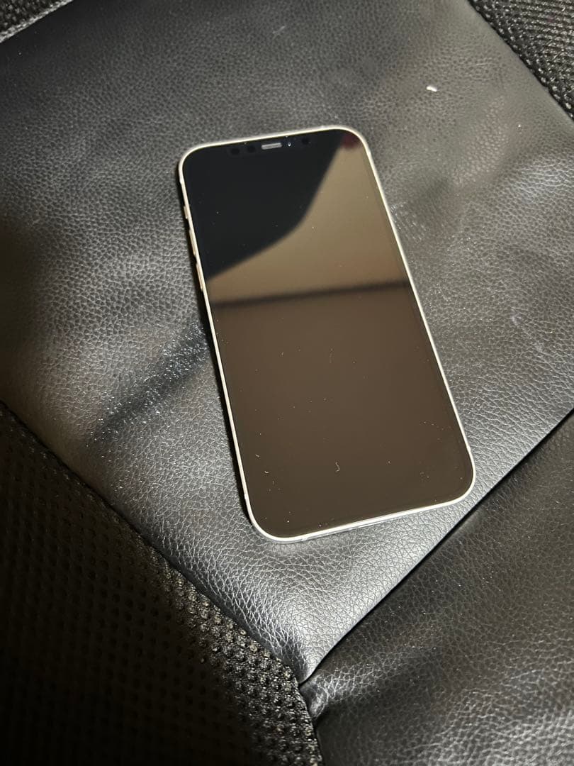 【新品】Apple iPhone 12 ホワイト本体64GB simフリー