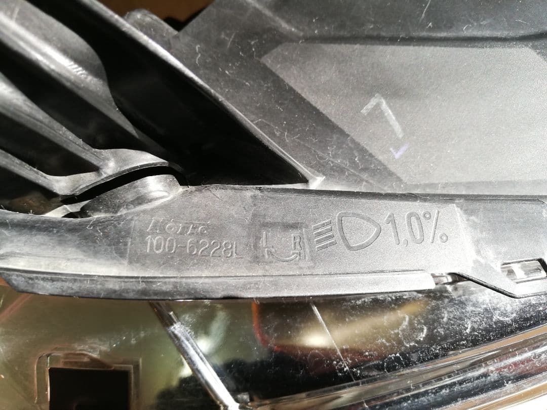 ホンダN-VAN 左右ヘッドライト JJ1 JJ2