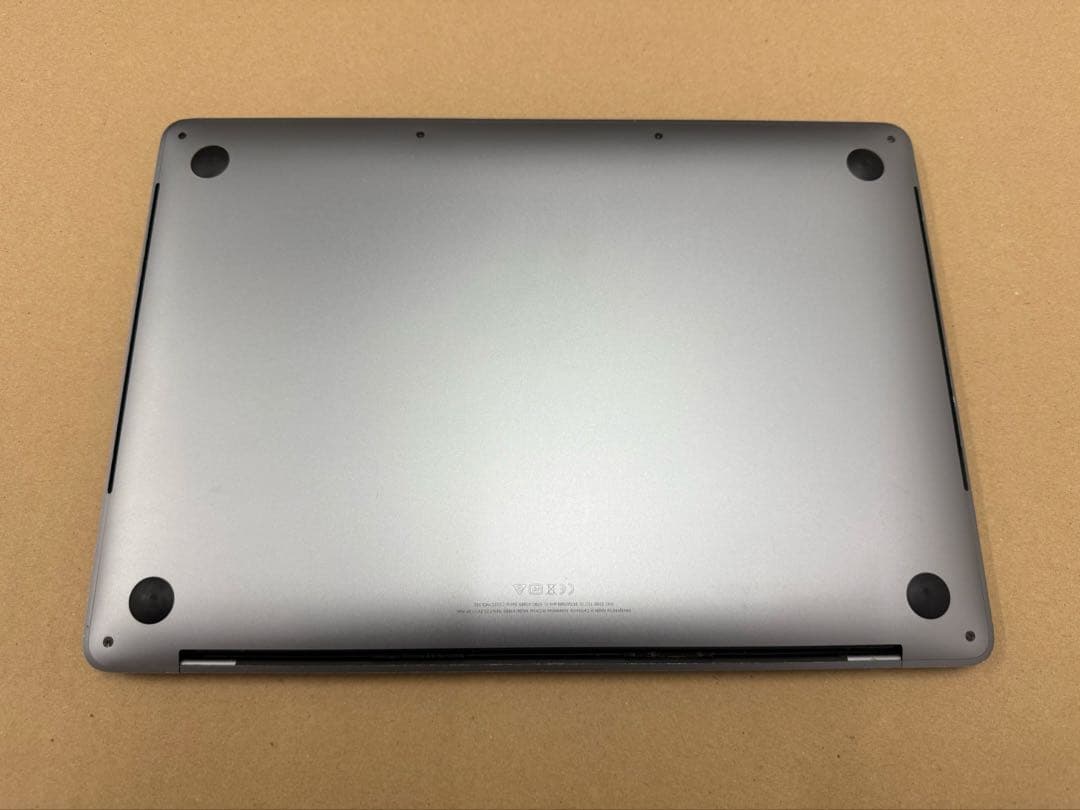 MacBook Pro 2019 13インチ core i7