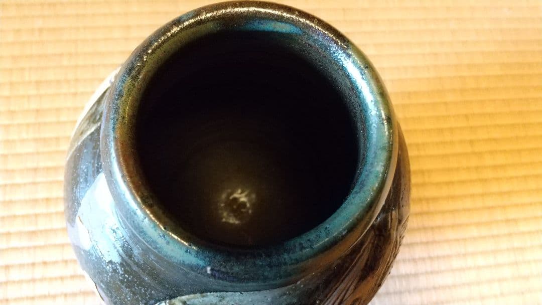 人間国宝 金城次郎 魚紋花瓶 高さ29cm 共箱