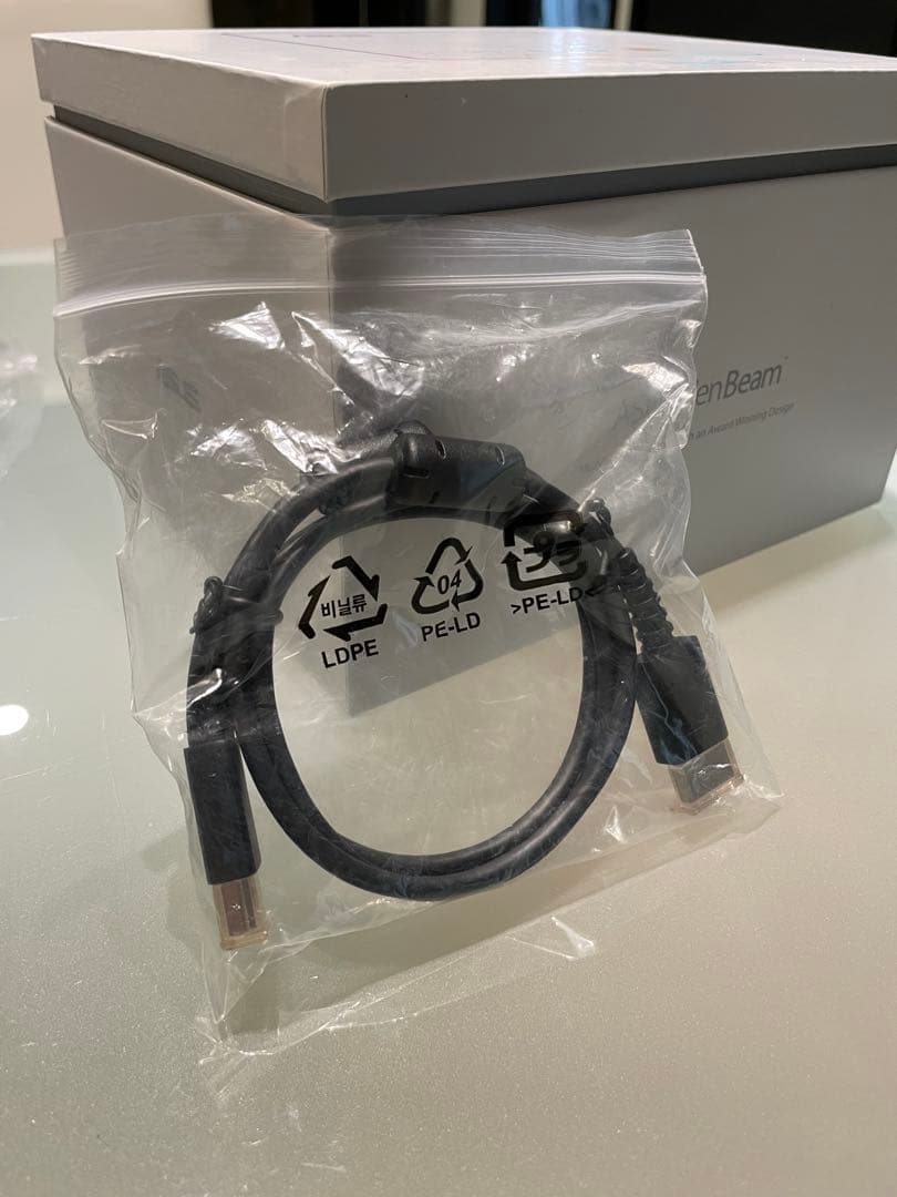 ASUS プロジェクター S2 LED Projector