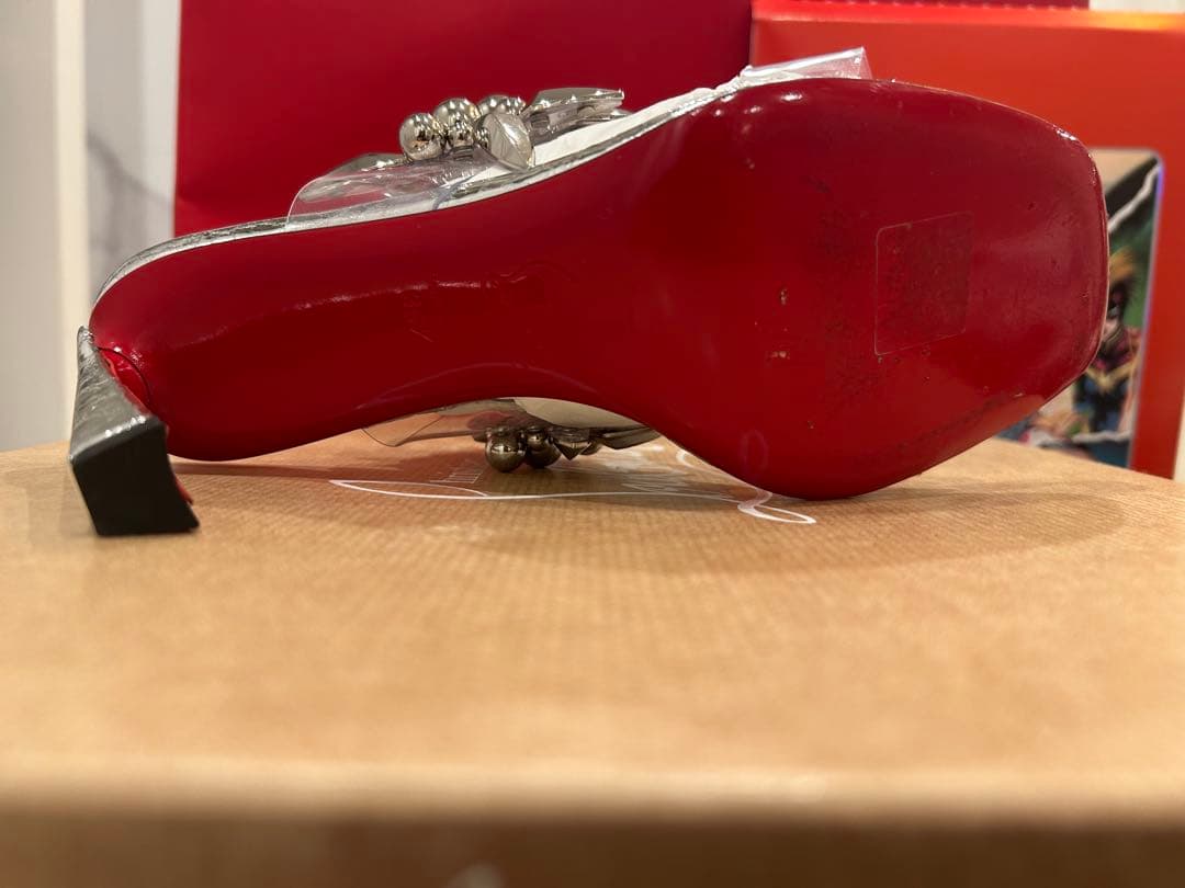 クリスチャンルブタン×マーベルコラボ　限定品