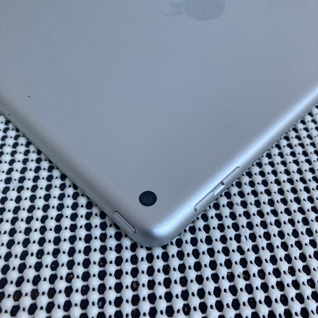 2379【早い者勝ち】iPad6 第6世代 128GB WIFIモデル☆