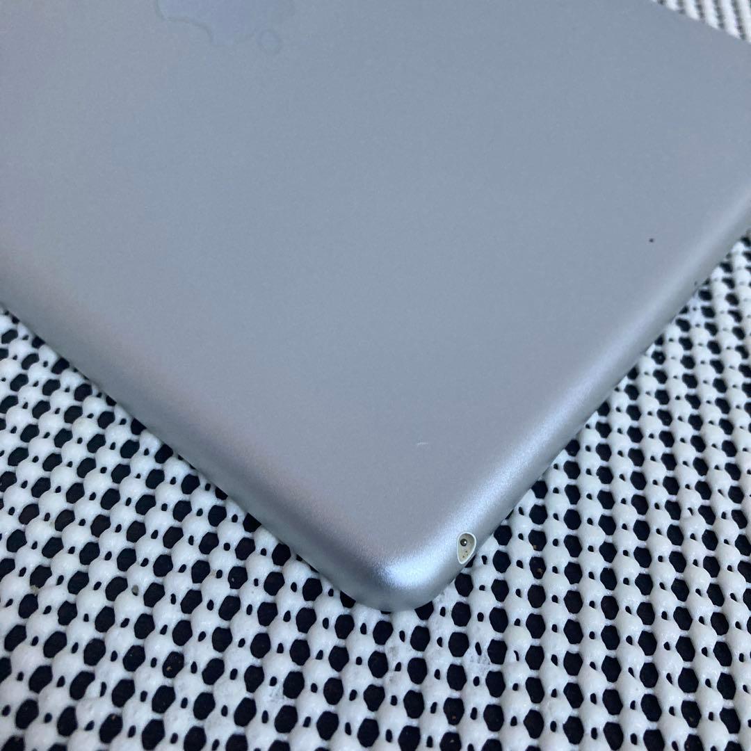 2379【早い者勝ち】iPad6 第6世代 128GB WIFIモデル☆