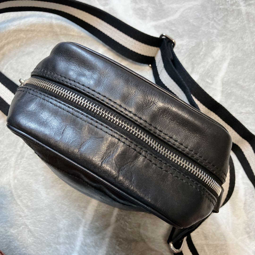 【美品】 BALLY レザー ショルダーバッグ サコッシュ スクエア ブラック