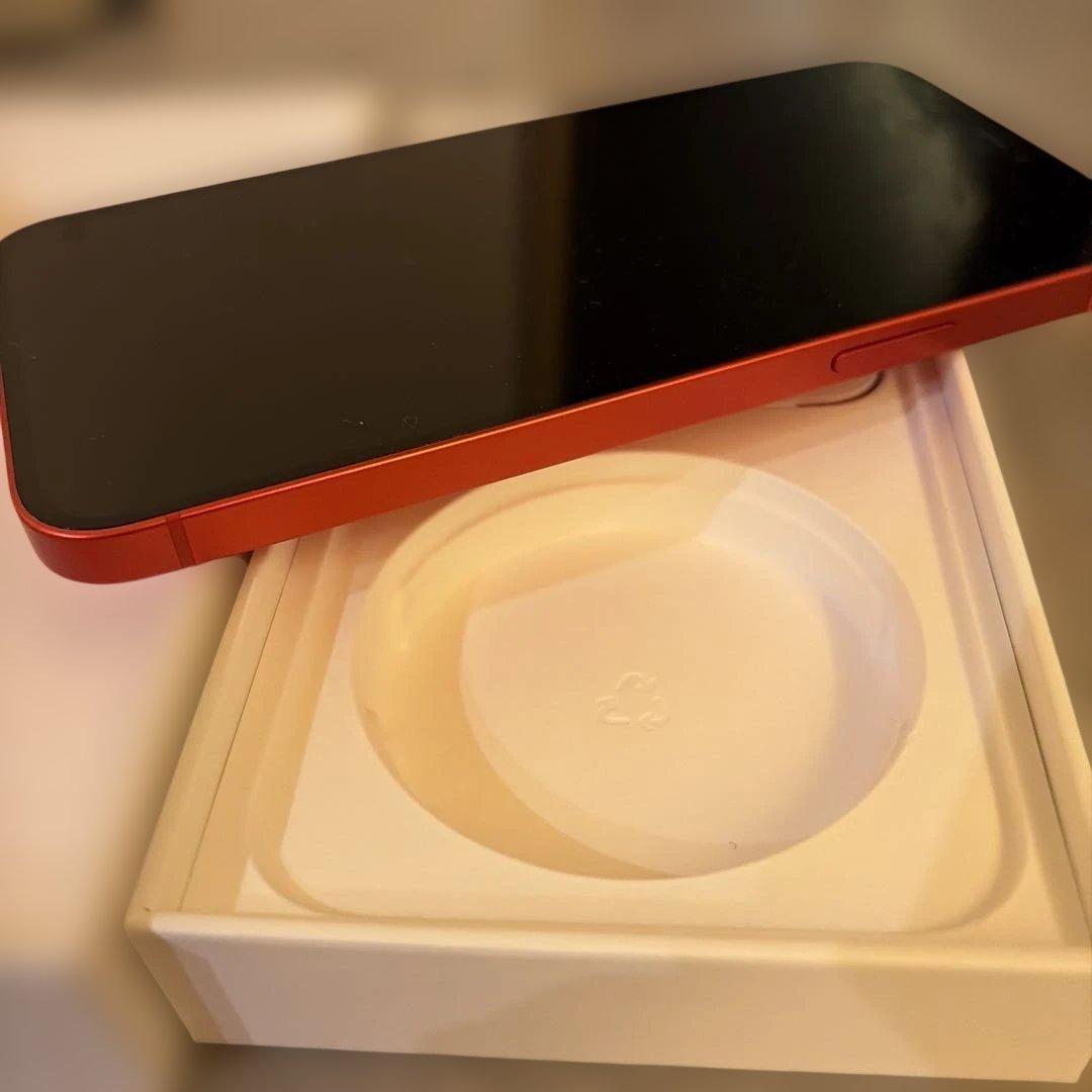 iPhone12 64ギガ　レッド