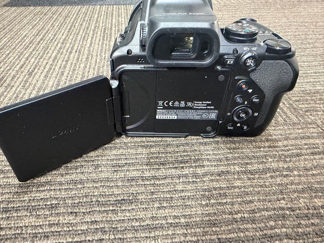 Nikon COOLPIX P1000 本体　数回使用　新品バッテリー付