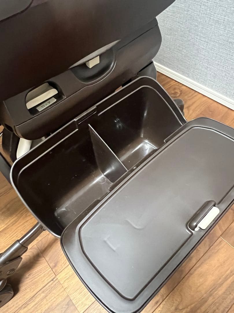 【美品】Combi コンビ　ネムリラ　AT ハイローチェア　オートスイング