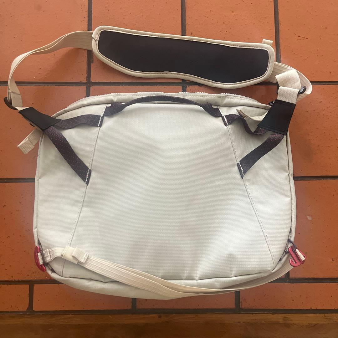 クレッタルムーセン メッセンジャーバッグ　ショルダーバッグ