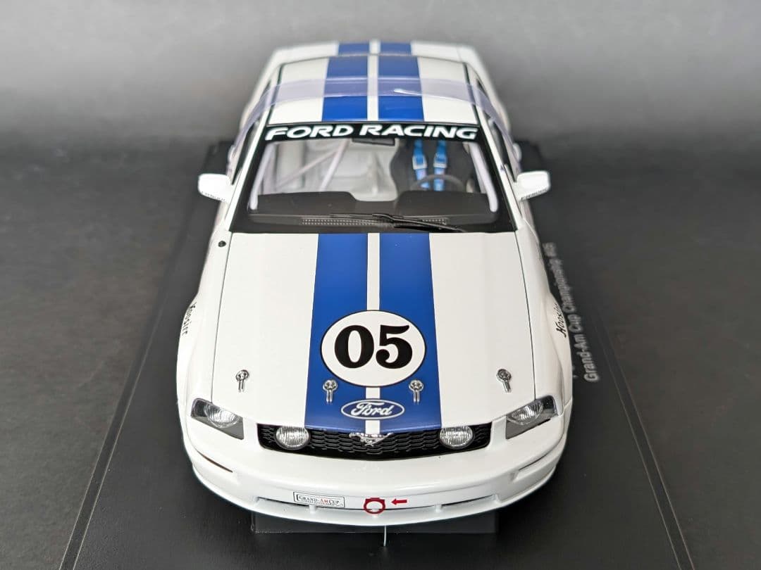 オートアート 1/18 フォード マスタング FR500C 2005 #5