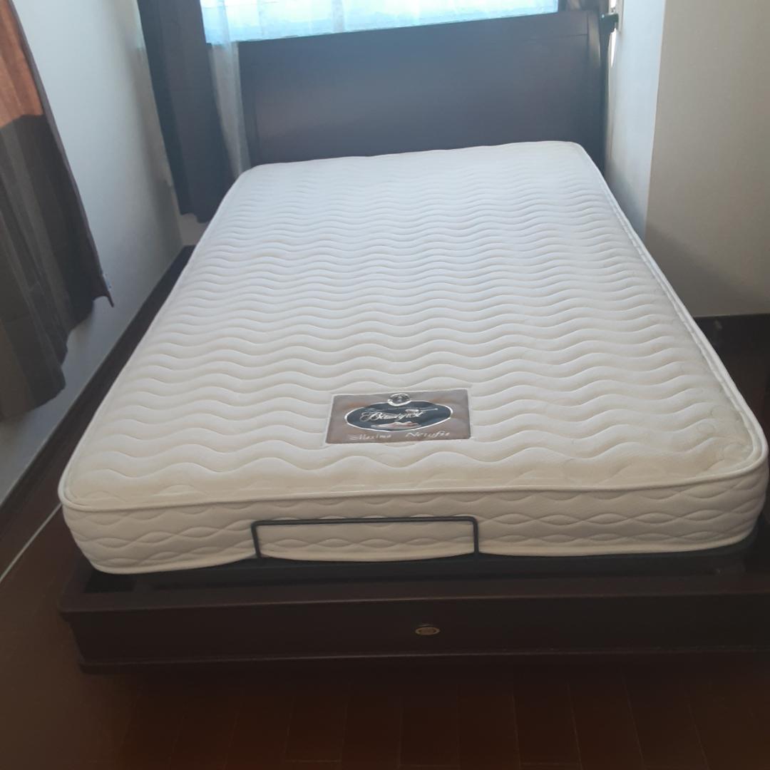 【美品！シモンズ　セミダブルマットレス　ビューティレストMaxima　引取歓迎】