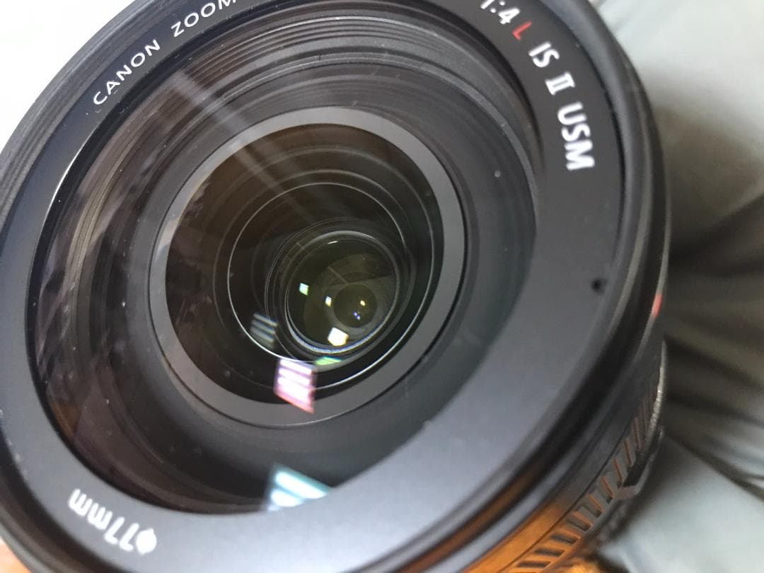 CANON EF24－105F4L Ⅱ（26.11.4までのメ―カ－保証付き）