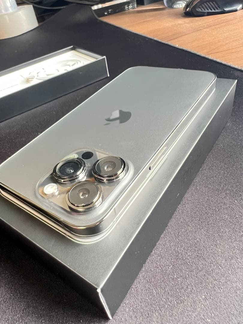iPhone 13 Pro 512GB ブラック（中古・シャッター音なし）