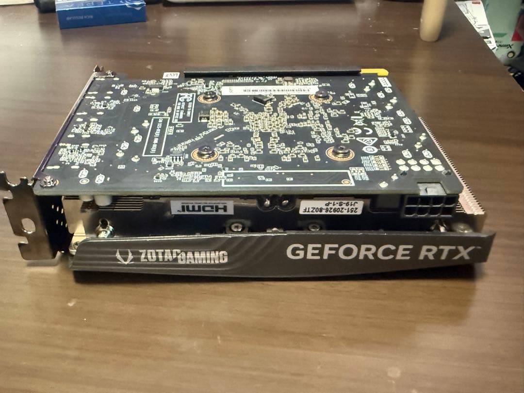 【値下げ！】ZOTAC GeForce RTX 4060 8GB GDDR6