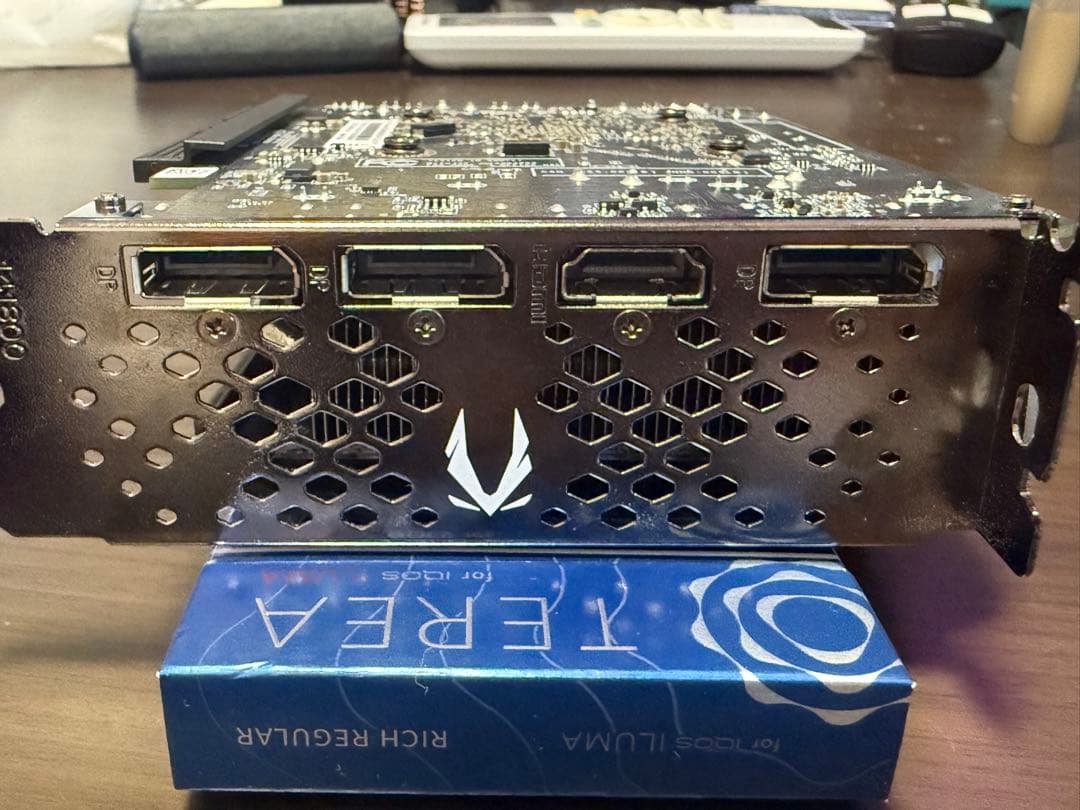 【値下げ！】ZOTAC GeForce RTX 4060 8GB GDDR6