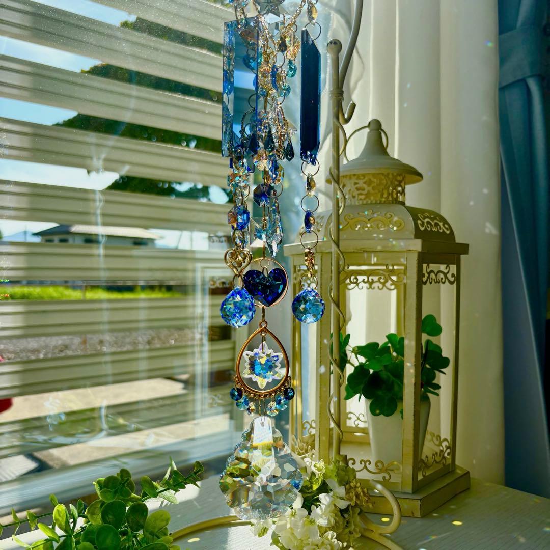 アラベスク✩.*˚ SWAROVSKIシャンデリア風サンキャッチャー