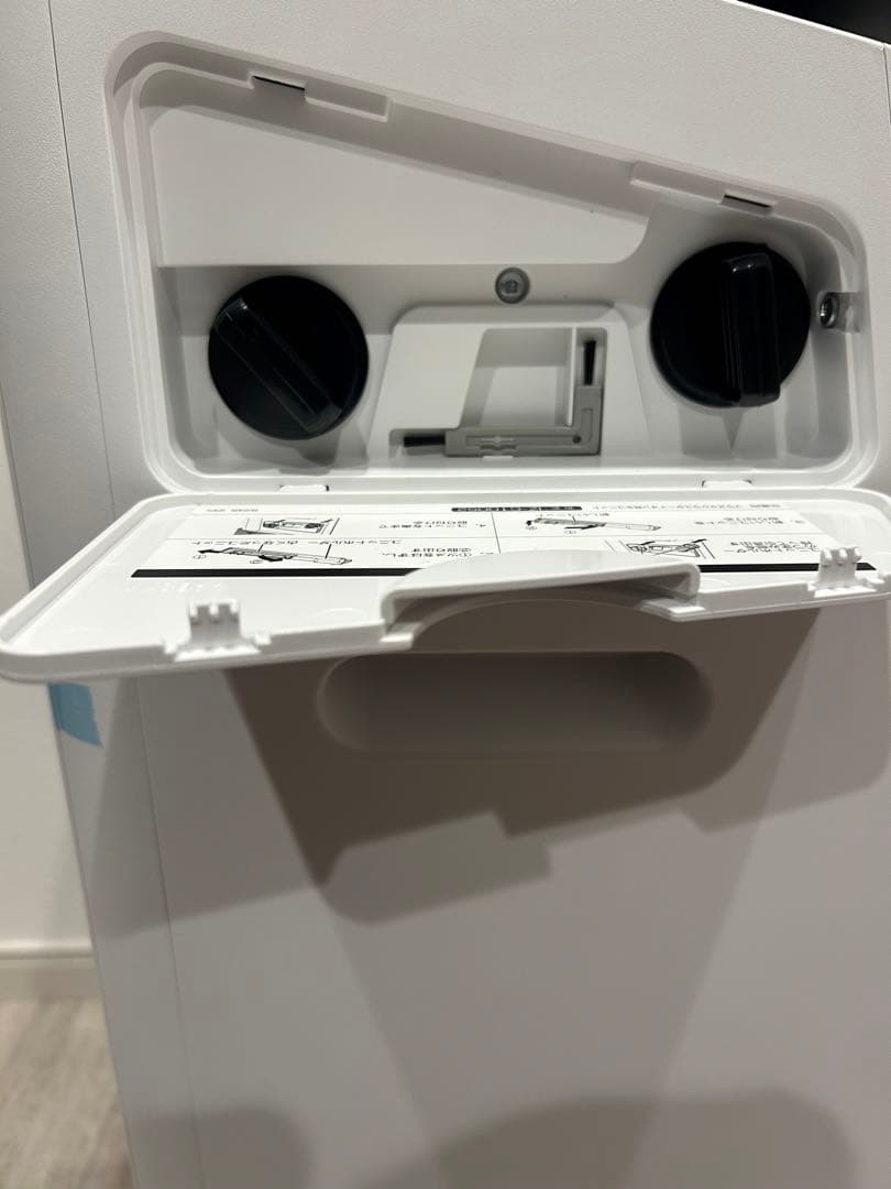 未使用品SHARP 空気清浄機 KI-LP100-W 参考価格129800円